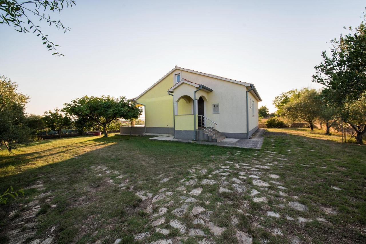 Villa Dubis House Zara Esterno foto
